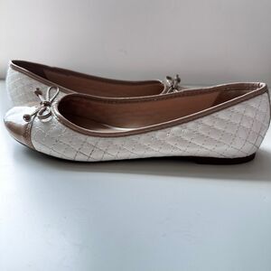 Arezzo Women's Bicolor Bow Ballet Flats Cream Beige Shoes Preppy Size 8